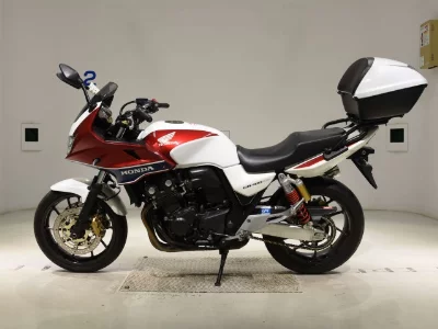 Honda CB400SFV-4 BOLDORABS