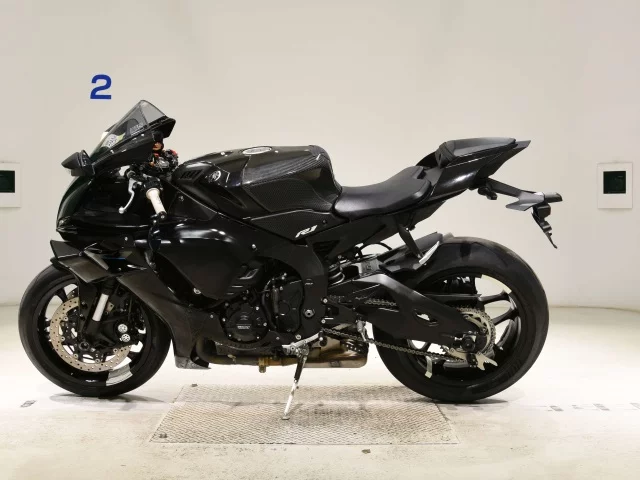 Yamaha YZF-R1  с аукциона в Японии