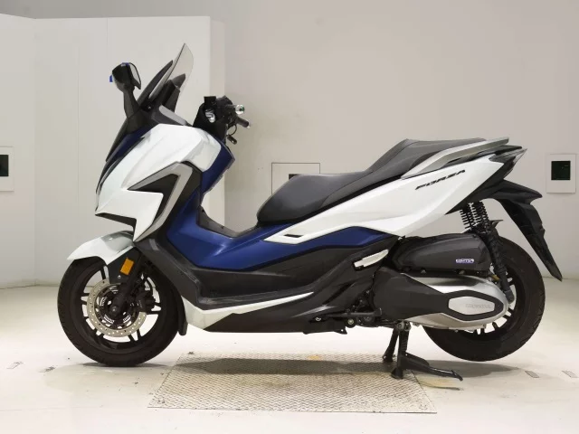 Honda FORZA -5  с аукциона в Японии