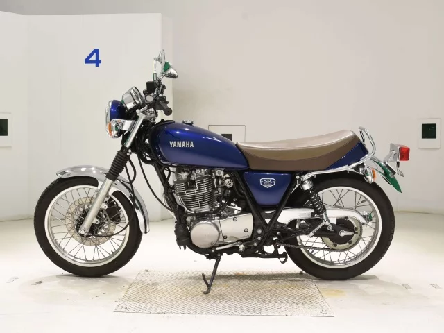 Yamaha SR400-5 2021