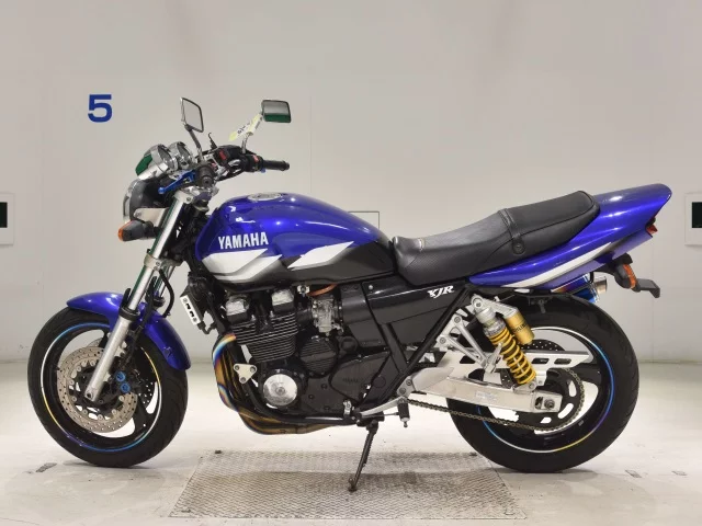 Yamaha XJR400R-3  с аукциона в Японии