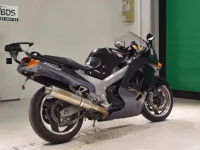 Kawasaki ZZR1100