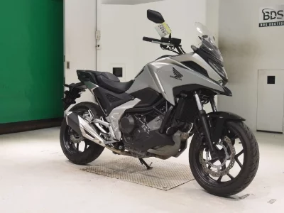 Honda NC750X-3