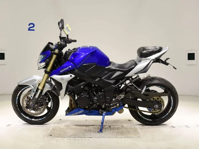 Suzuki GSR750A  с аукциона в Японии