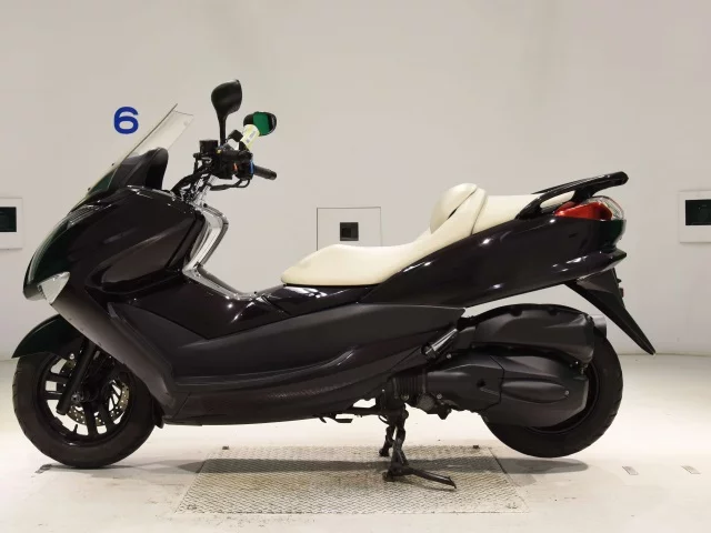 Yamaha MAJESTY 250-4  с аукциона в Японии