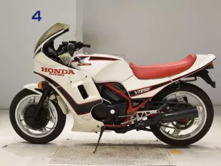 Honda VT250 INTEGRA