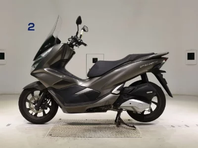 Honda PCX150-3