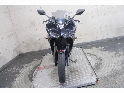 Yamaha YZF-R25