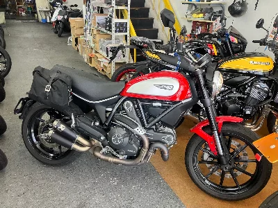 Ducati  DUCATI  SCRAMBLER  ICON 
