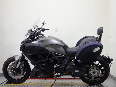 Ducati  DUCATI  DIAVEL STRADA