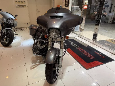 Harley-Davidson HARLEY FLHX1580