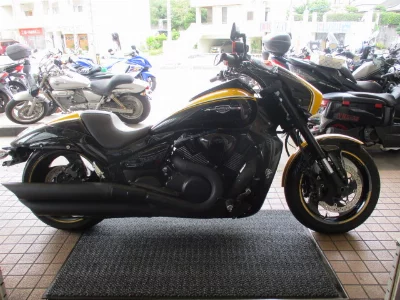 Suzuki BOULEVARDM109R