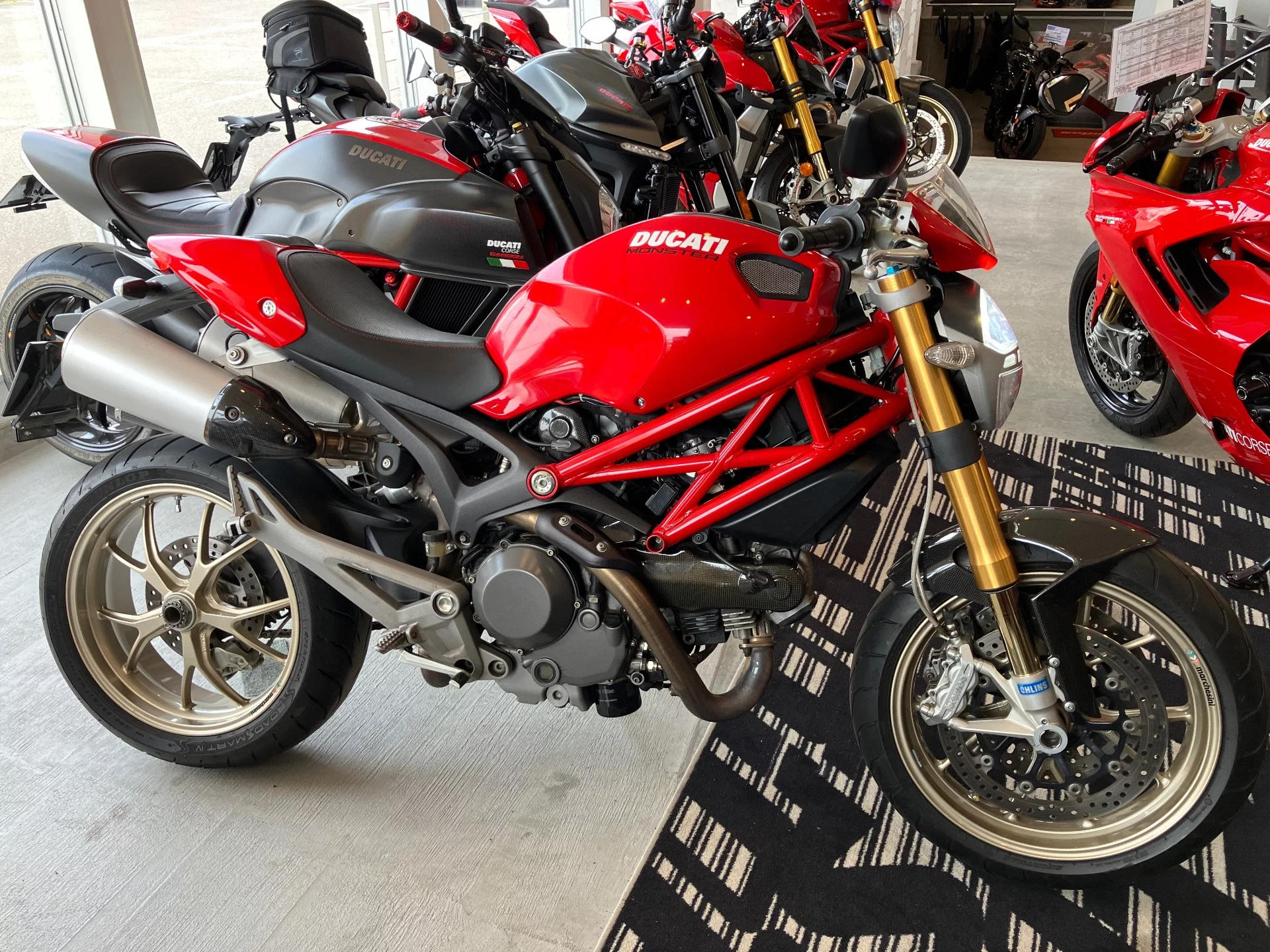 Ducati DUCATI  MONSTAR 1100S  с аукциона в Японии