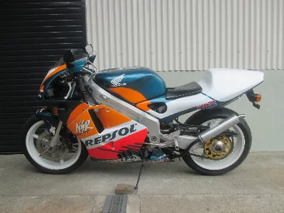 Honda NSR250R-1