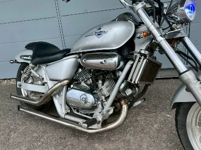 Honda V-TWIN MAGNA