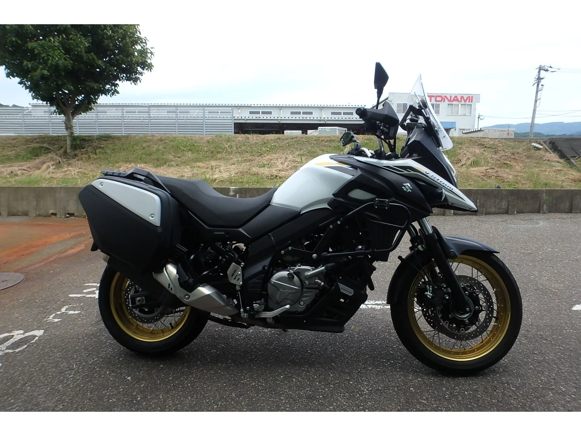 Suzuki V-STROM 650 ABS  с аукциона в Японии