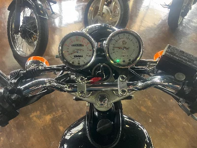 Yamaha SR400-1