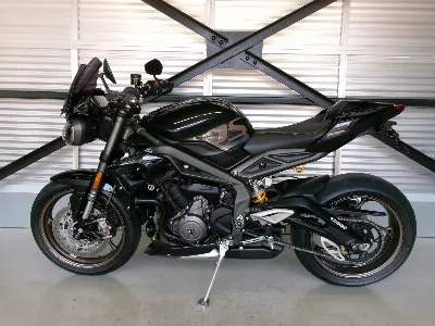 Triumph  TRIUMPH  STREET  TRIPLE RS