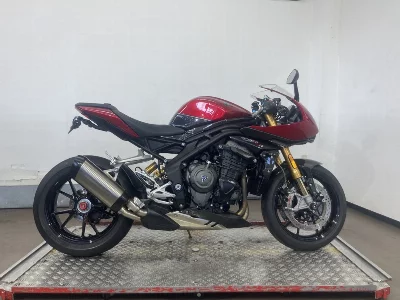 Triumph  TRIUMPH SPEED TRIPLE 1200RR