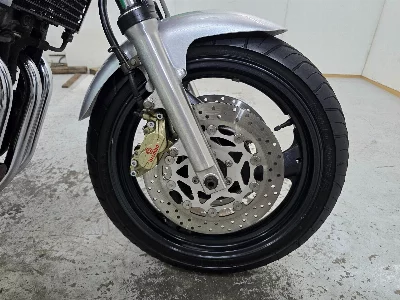 Yamaha XJR400