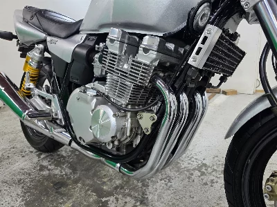 Yamaha XJR400