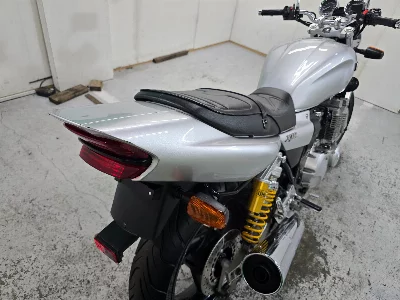 Yamaha XJR400