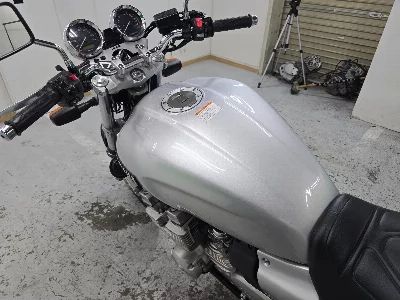 Yamaha XJR400