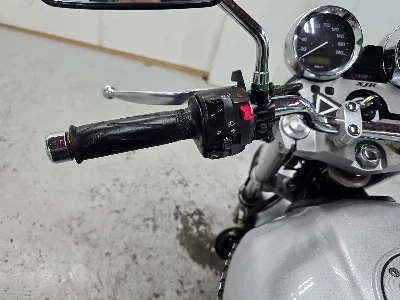 Yamaha XJR400
