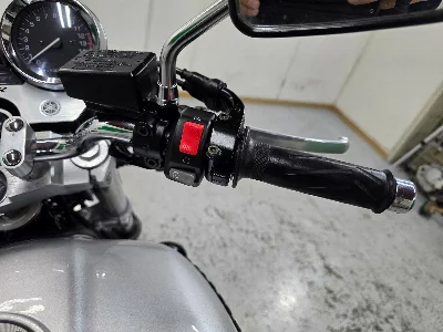 Yamaha XJR400