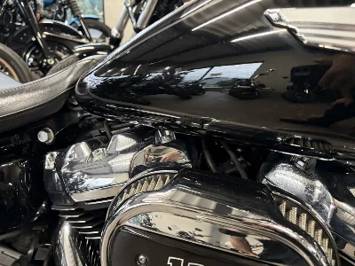 Harley-Davidson  HARLEY FLFBS