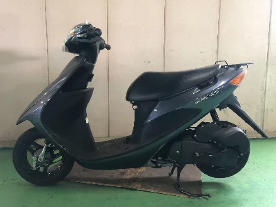 Suzuki ADDRESS V50