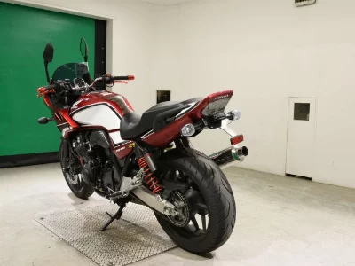 Honda CB400SFV-4 BOLDORABS