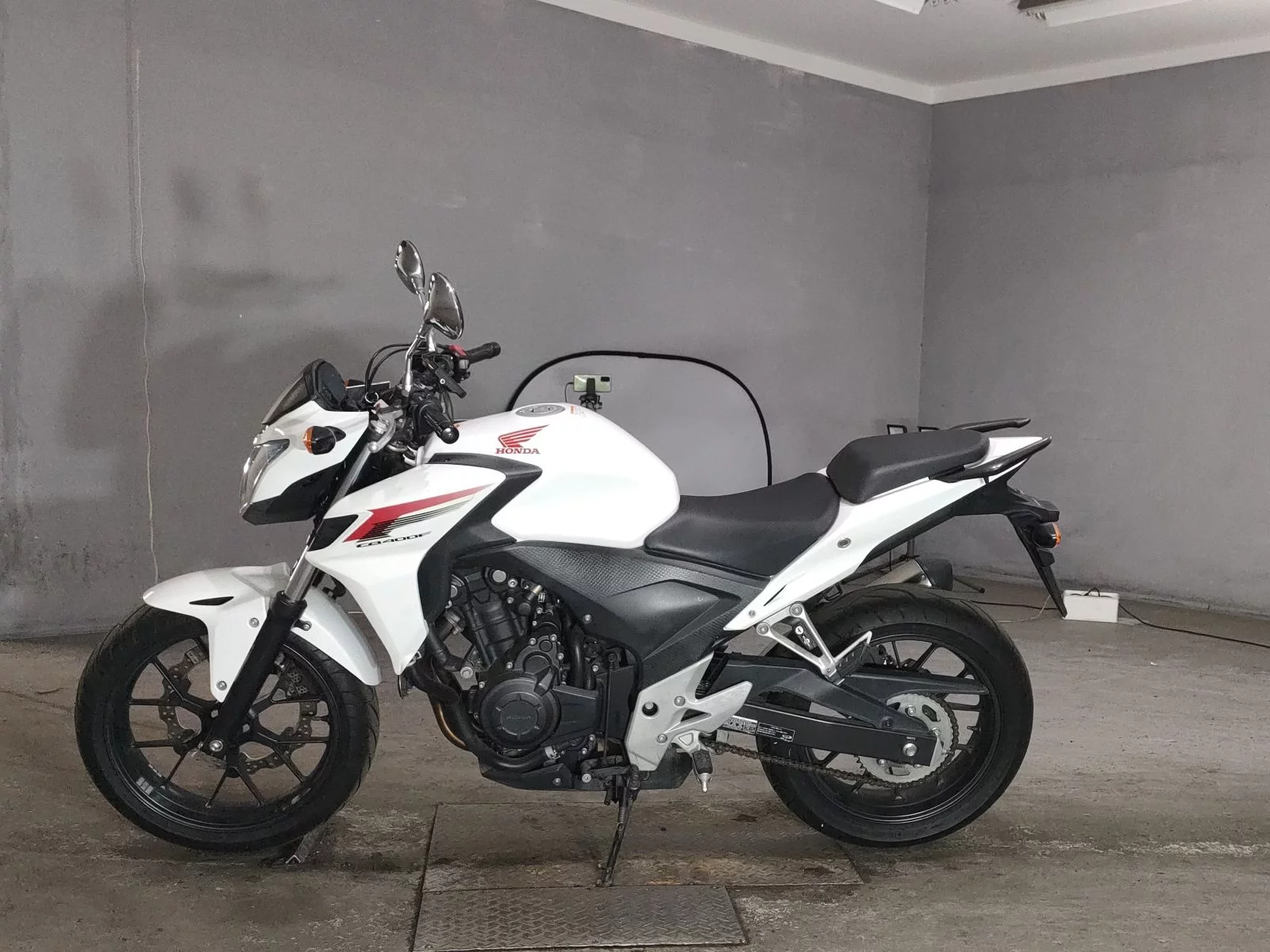 Honda CB400F 2021