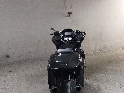 Harley-Davidson HARLEY FLTRXS1690