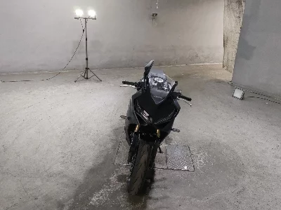 Honda CBR650R