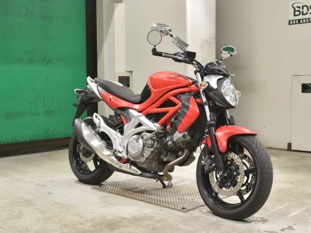 Suzuki GLADIUS400  с аукциона в Японии