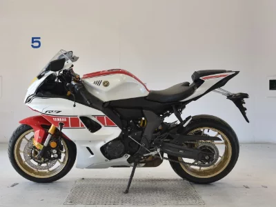 Yamaha YZF-R7-2