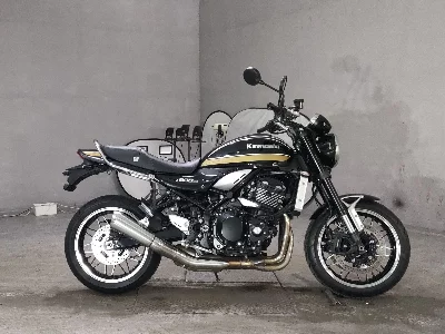 Kawasaki Z900RS