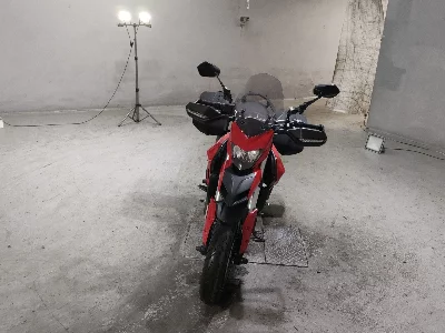 Ducati  DUCATI  HYPERMOTARD 939