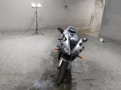 Yamaha YZF-R1
