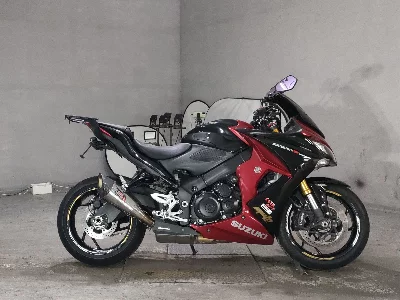 Suzuki GSX-S1000F