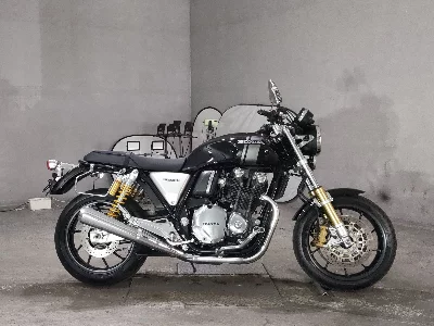 Honda CB1100RS