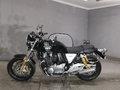Honda CB1100RS