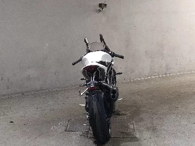 Triumph  TRIUMPH SPEED TRIPLE 1200RR