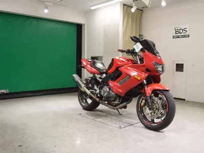 Honda VTR1000F