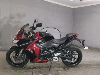 Suzuki GSX-S1000F