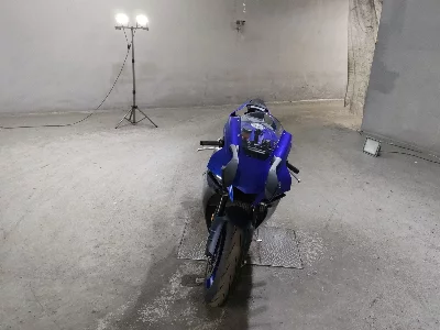 Yamaha YZF-R1