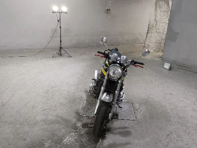Kawasaki ZEPHYR750