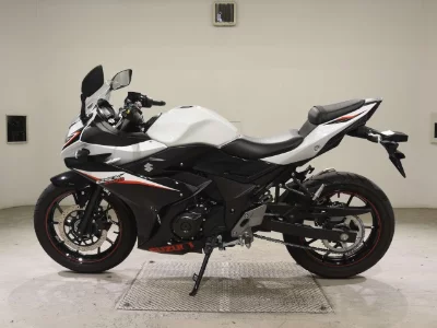 Suzuki GSX250R