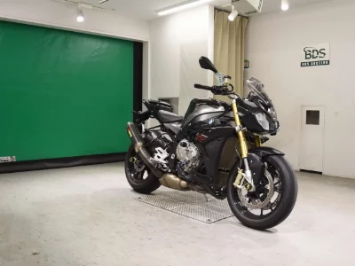 BMW BMW S1000R